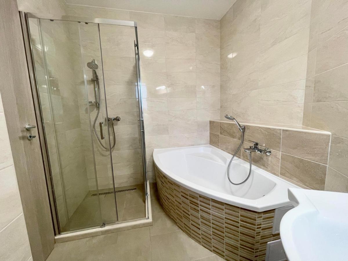 Lara Lux Apartment Hajdúszoboszló Exteriér fotografie